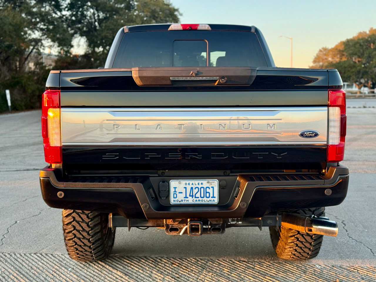 Ford F-250 SD Platinum Crew Cab 4WD 2018