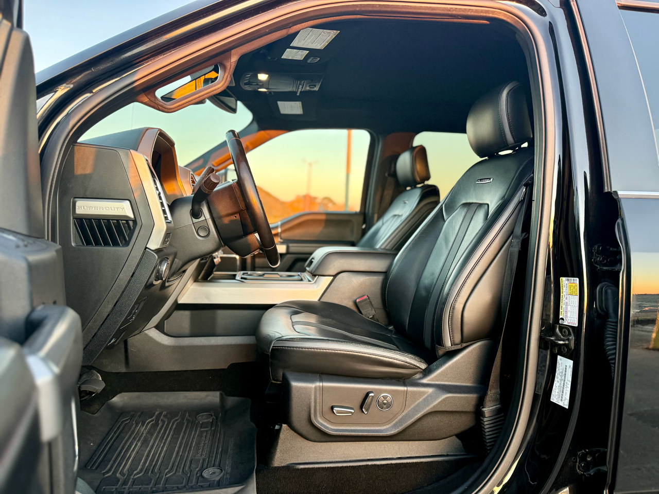 Ford F-250 SD Platinum Crew Cab 4WD 2018