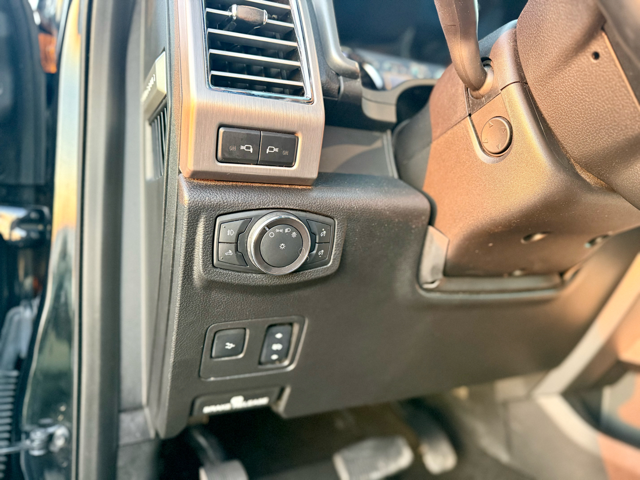 Ford F-250 SD Platinum Crew Cab 4WD 2018