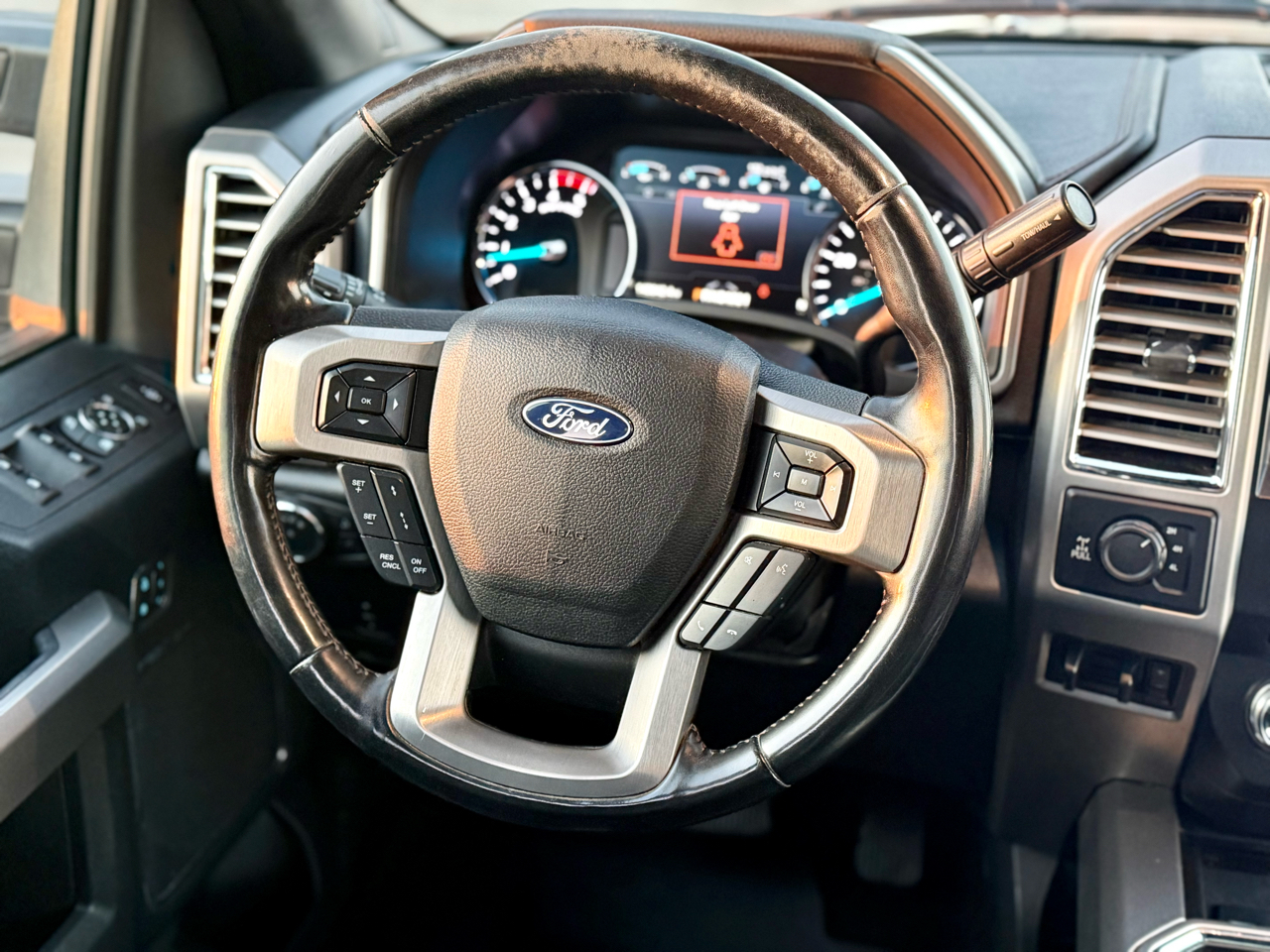 Ford F-250 SD Platinum Crew Cab 4WD 2018