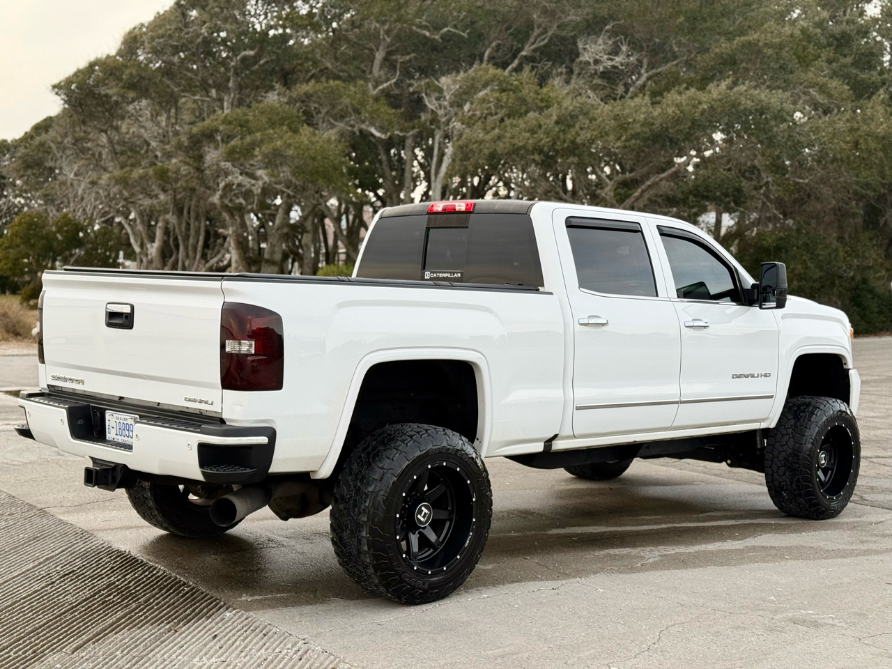GMC Sierra 2500HD Denali Crew Cab 4WD 2016