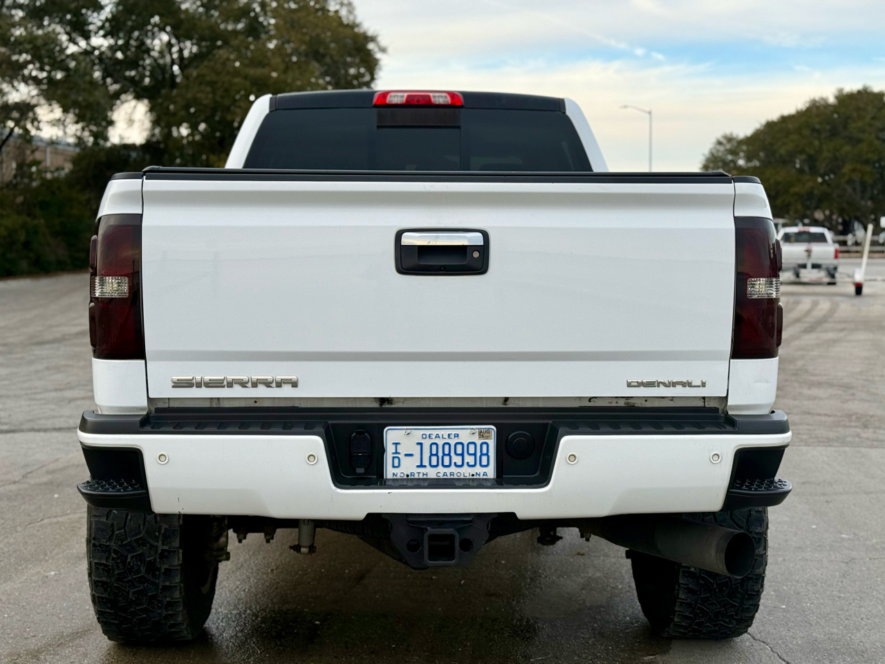 GMC Sierra 2500HD Denali Crew Cab 4WD 2016