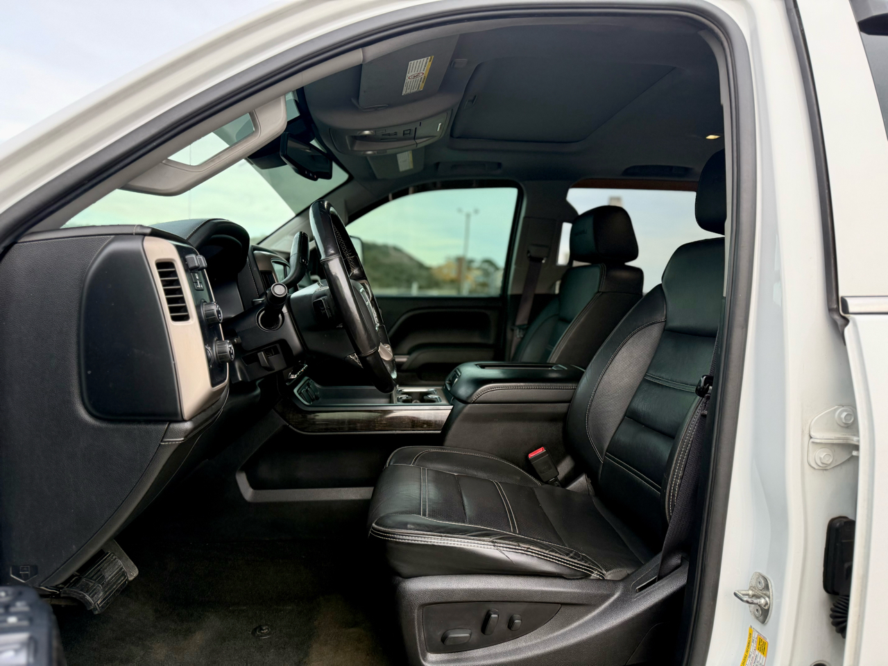 GMC Sierra 2500HD Denali Crew Cab 4WD 2016