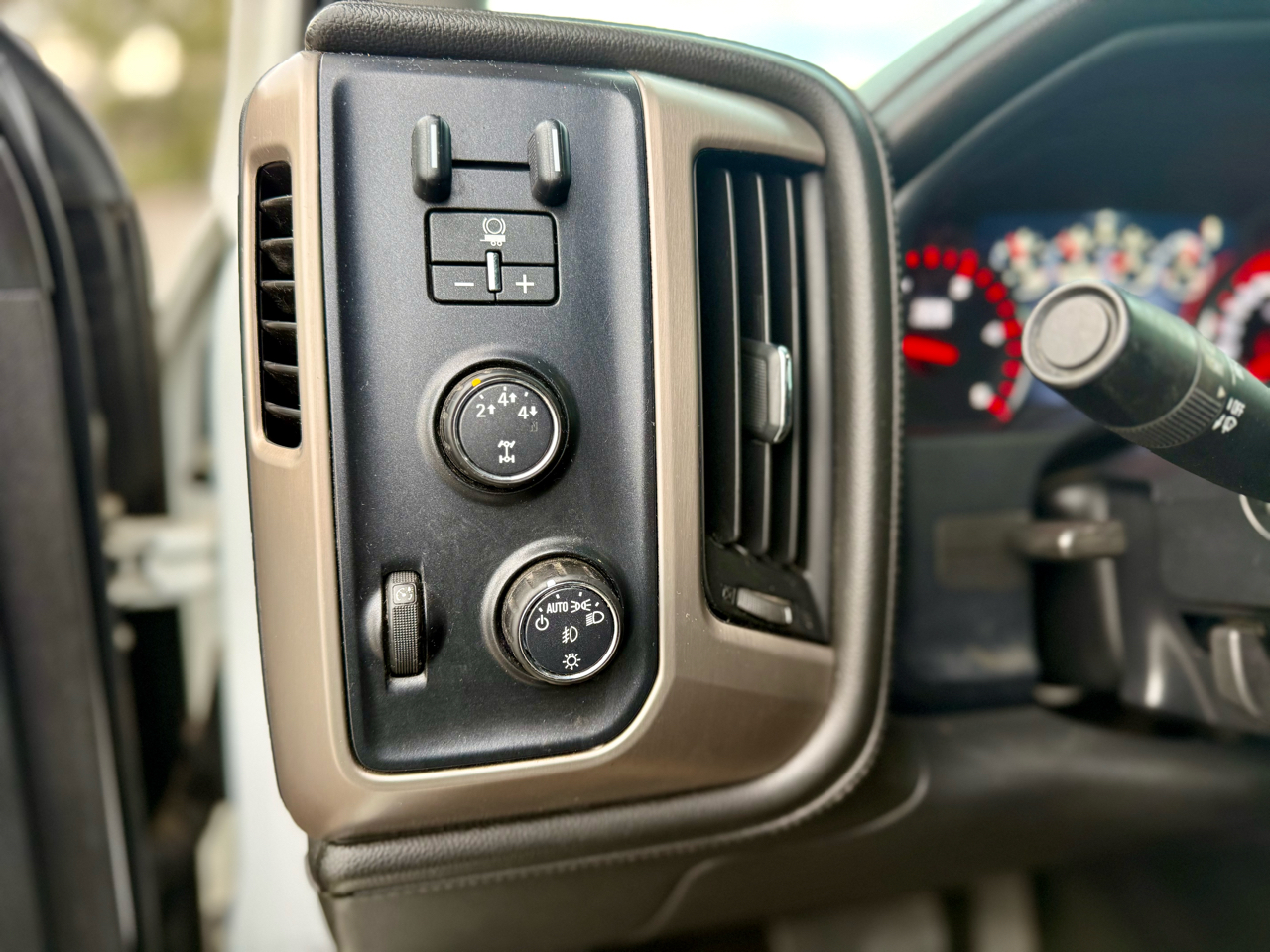 GMC Sierra 2500HD Denali Crew Cab 4WD 2016