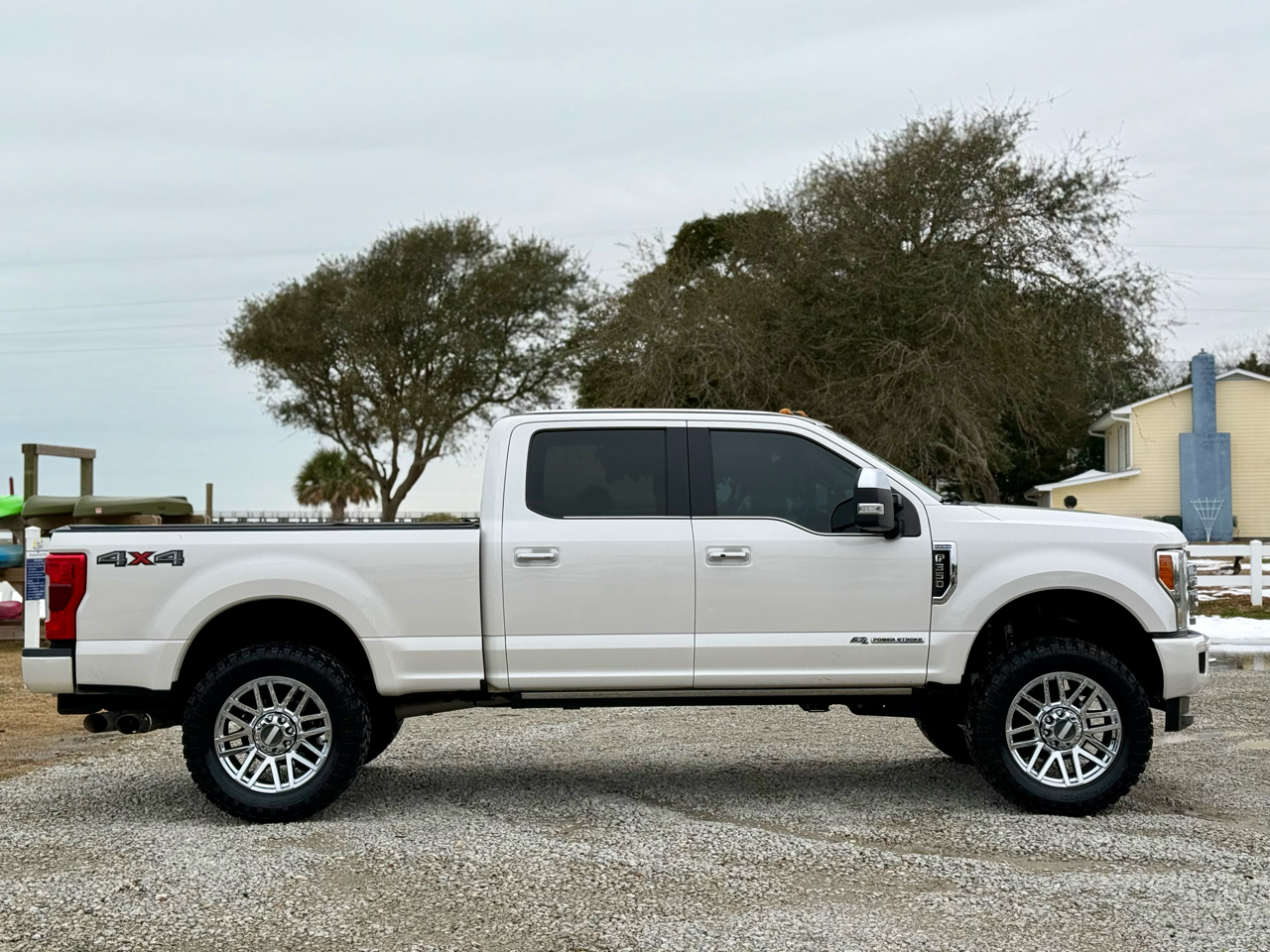 Ford F-350 SD Platinum Crew Cab 4WD 2017