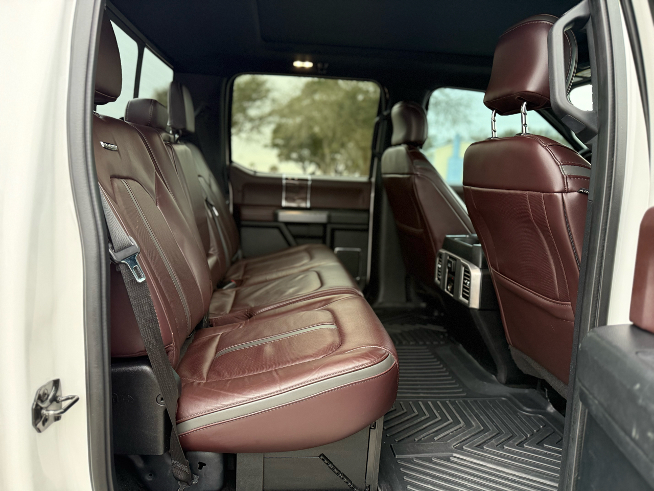 Ford F-350 SD Platinum Crew Cab 4WD 2017