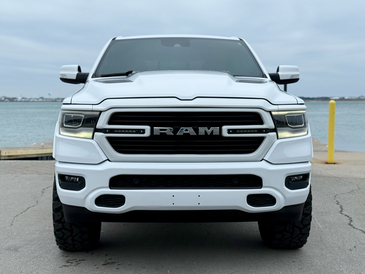 RAM 1500 Laramie Crew Cab SWB 4WD 2022
