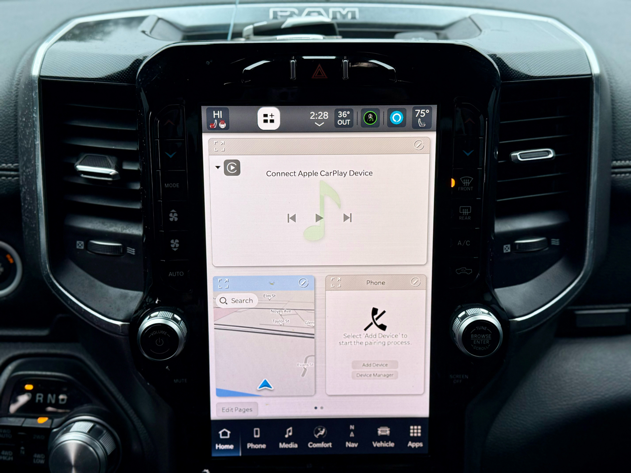 RAM 1500 Laramie Crew Cab SWB 4WD 2022