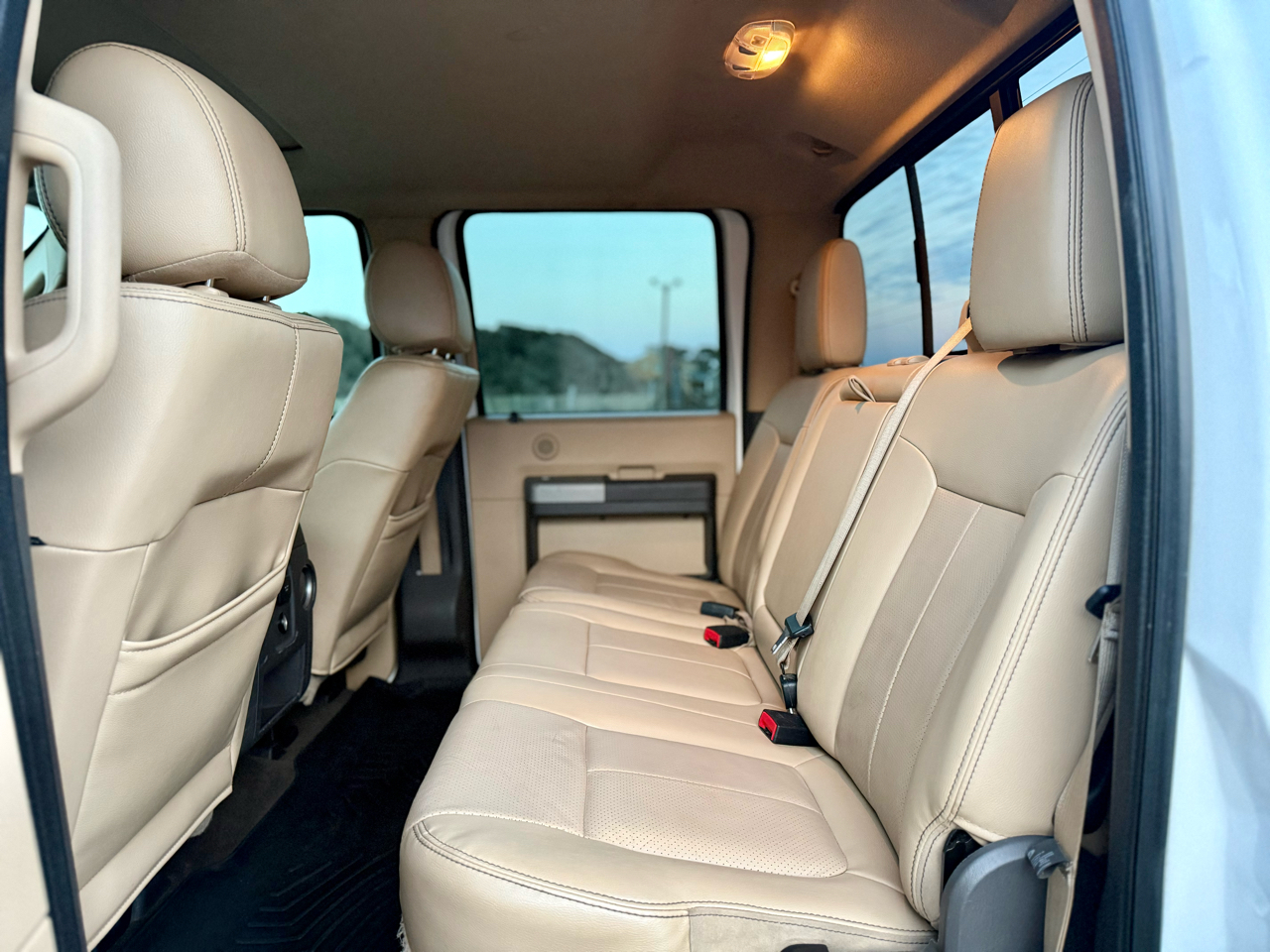 Ford F-350 SD Lariat Crew Cab Long Bed DRW 4WD 2015