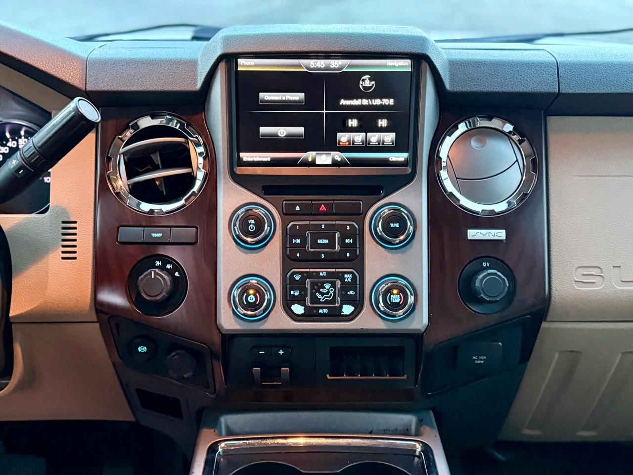 Ford F-350 SD Lariat Crew Cab Long Bed DRW 4WD 2015