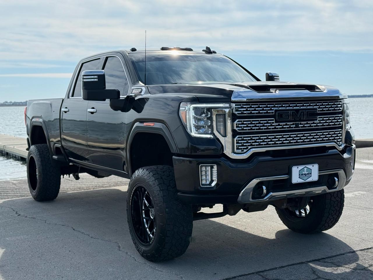 GMC Sierra 2500HD Denali Crew Cab 4WD 2021