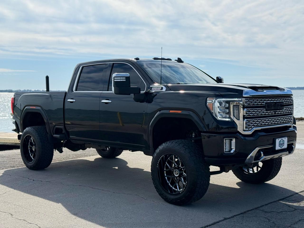 GMC Sierra 2500HD Denali Crew Cab 4WD 2021