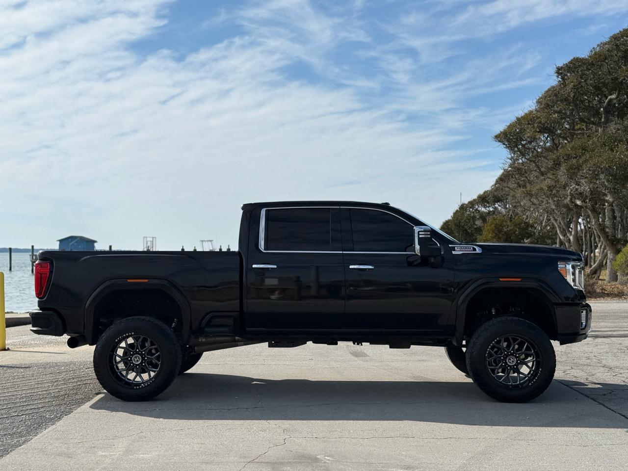 GMC Sierra 2500HD Denali Crew Cab 4WD 2021
