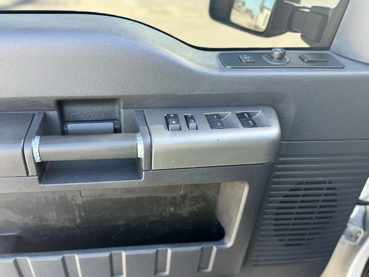 Ford F-250 SD Lariat Crew Cab 4WD 2016