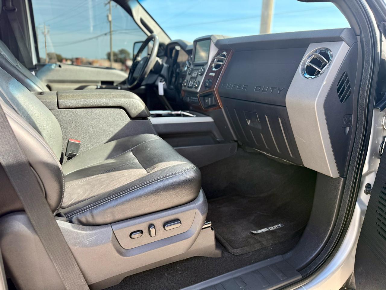 Ford F-250 SD Lariat Crew Cab 4WD 2016