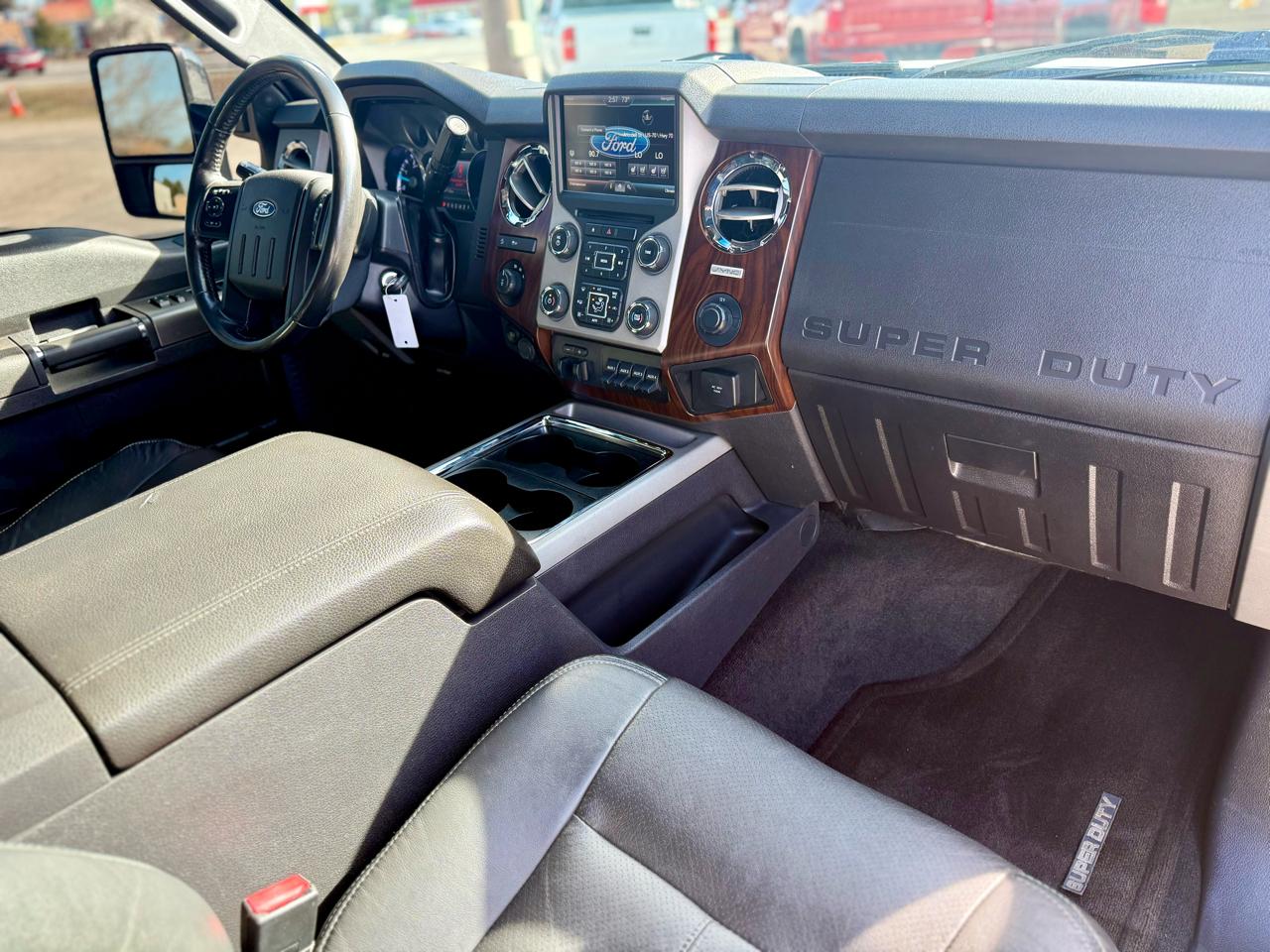 Ford F-250 SD Lariat Crew Cab 4WD 2016