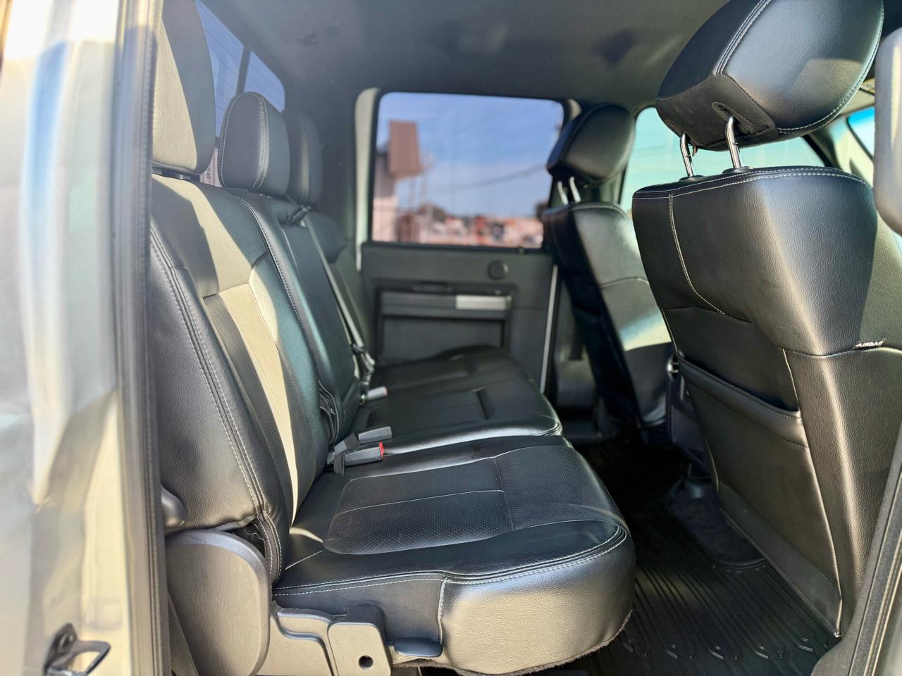 Ford F-250 SD Lariat Crew Cab 4WD 2016