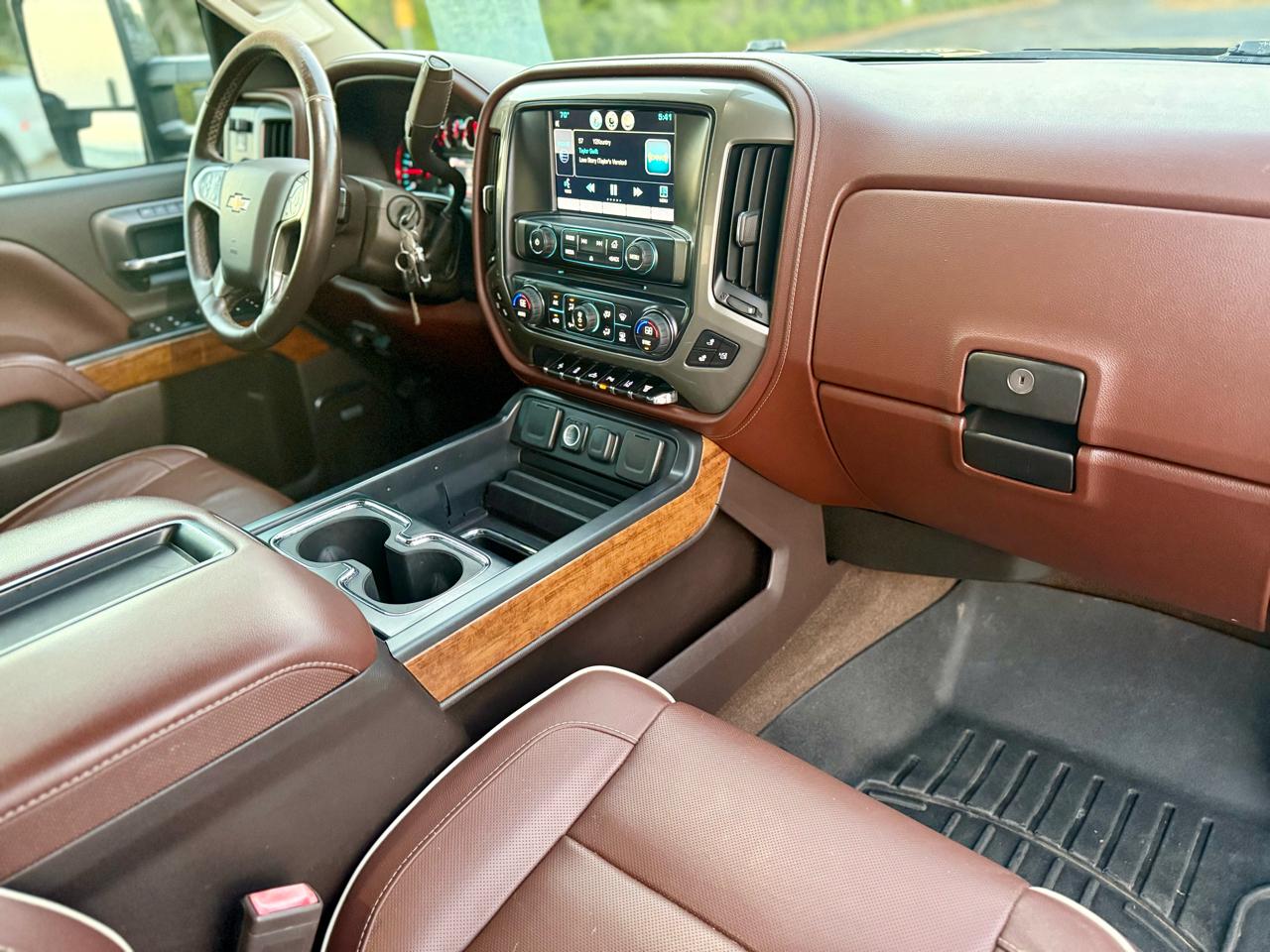 Chevrolet Silverado 2500HD  2015