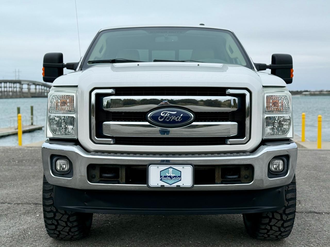 Ford F-250 SD Lariat Crew Cab 4WD 2015