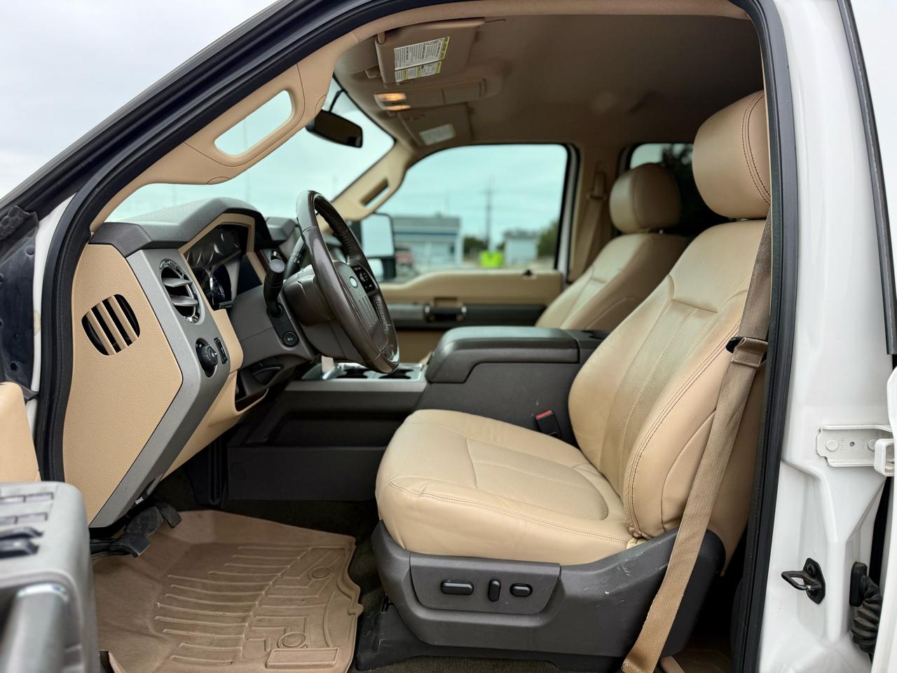 Ford F-250 SD Lariat Crew Cab 4WD 2015