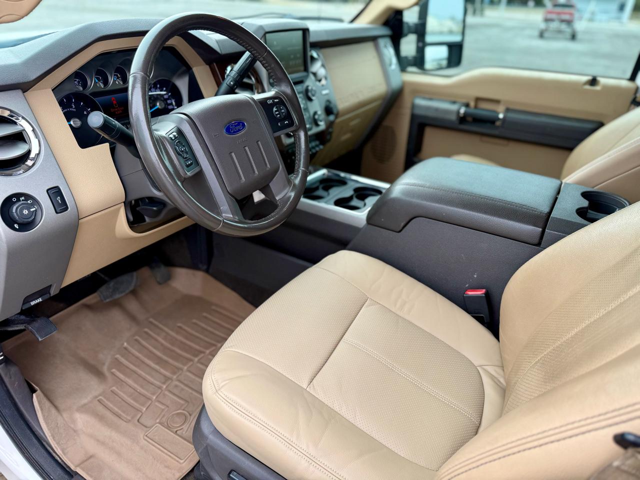 Ford F-250 SD Lariat Crew Cab 4WD 2015