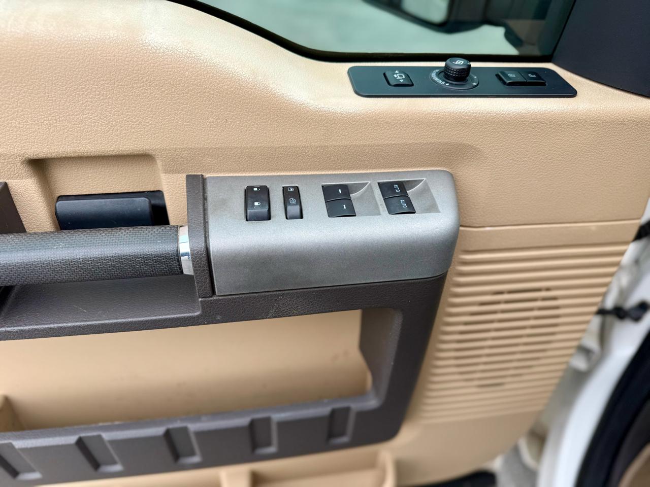 Ford F-250 SD Lariat Crew Cab 4WD 2015