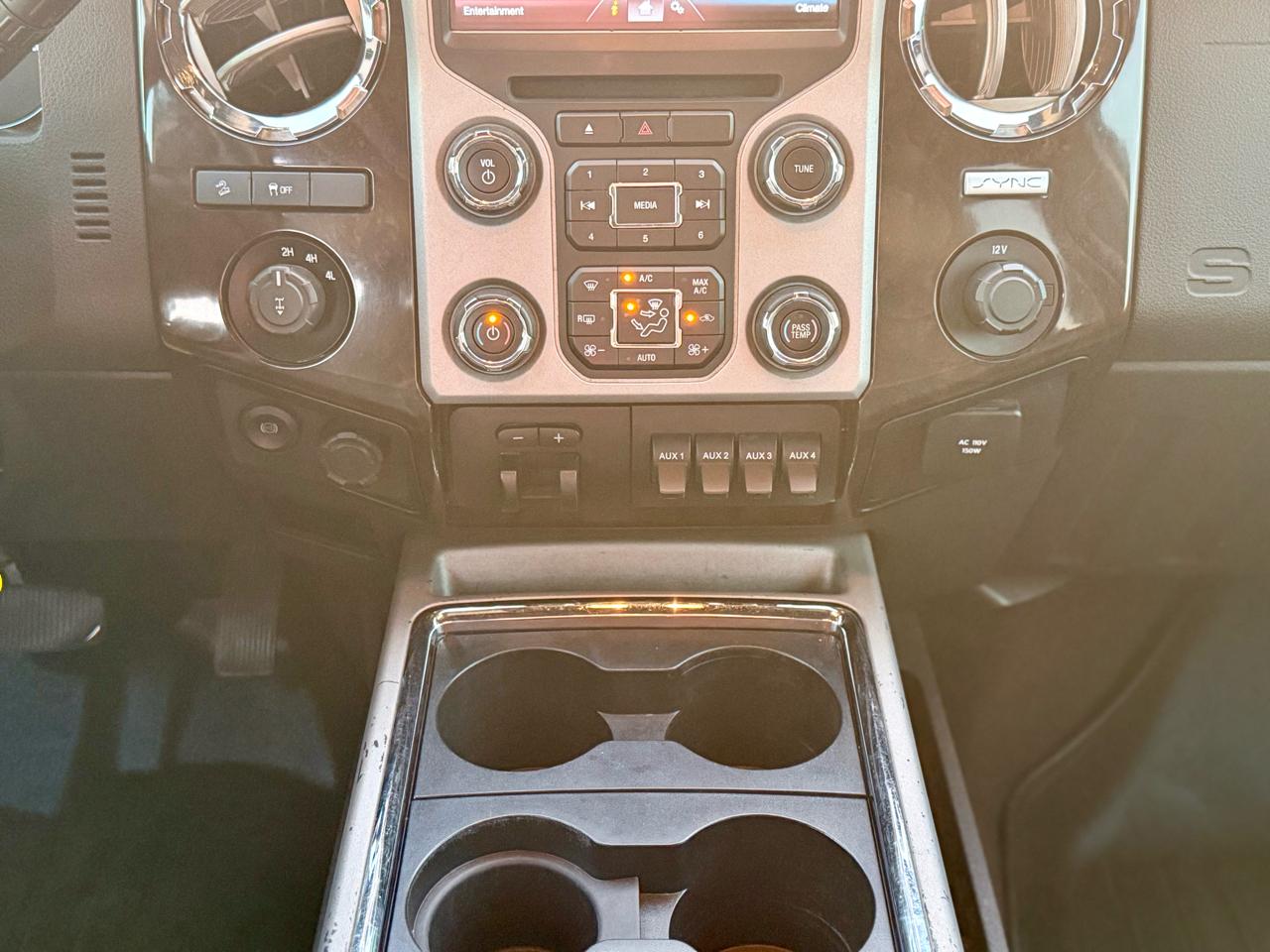 Ford F-250 SD Platinum Crew Cab 4WD 2016