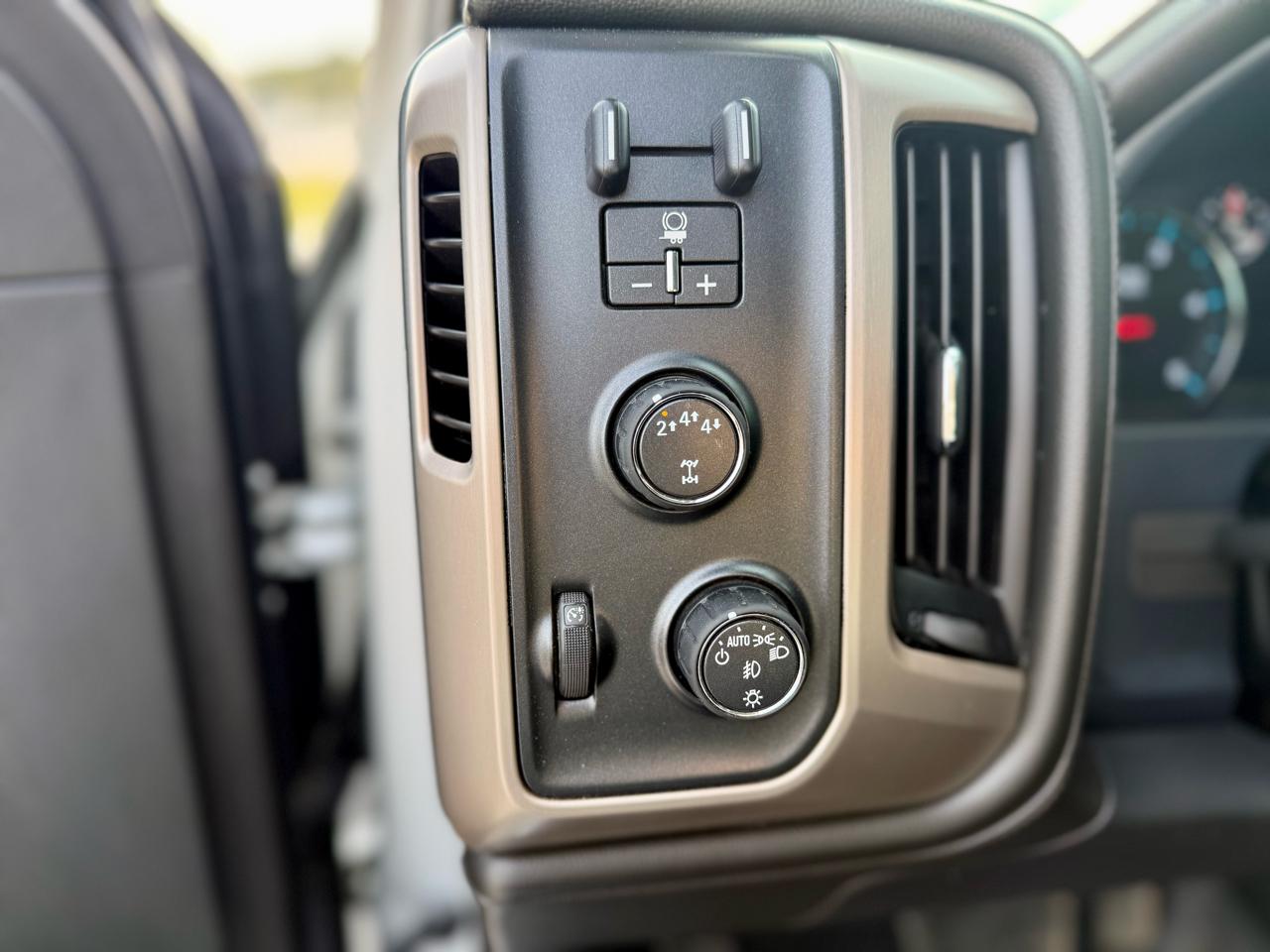 GMC Sierra 2500HD Denali Crew Cab 4WD 2018