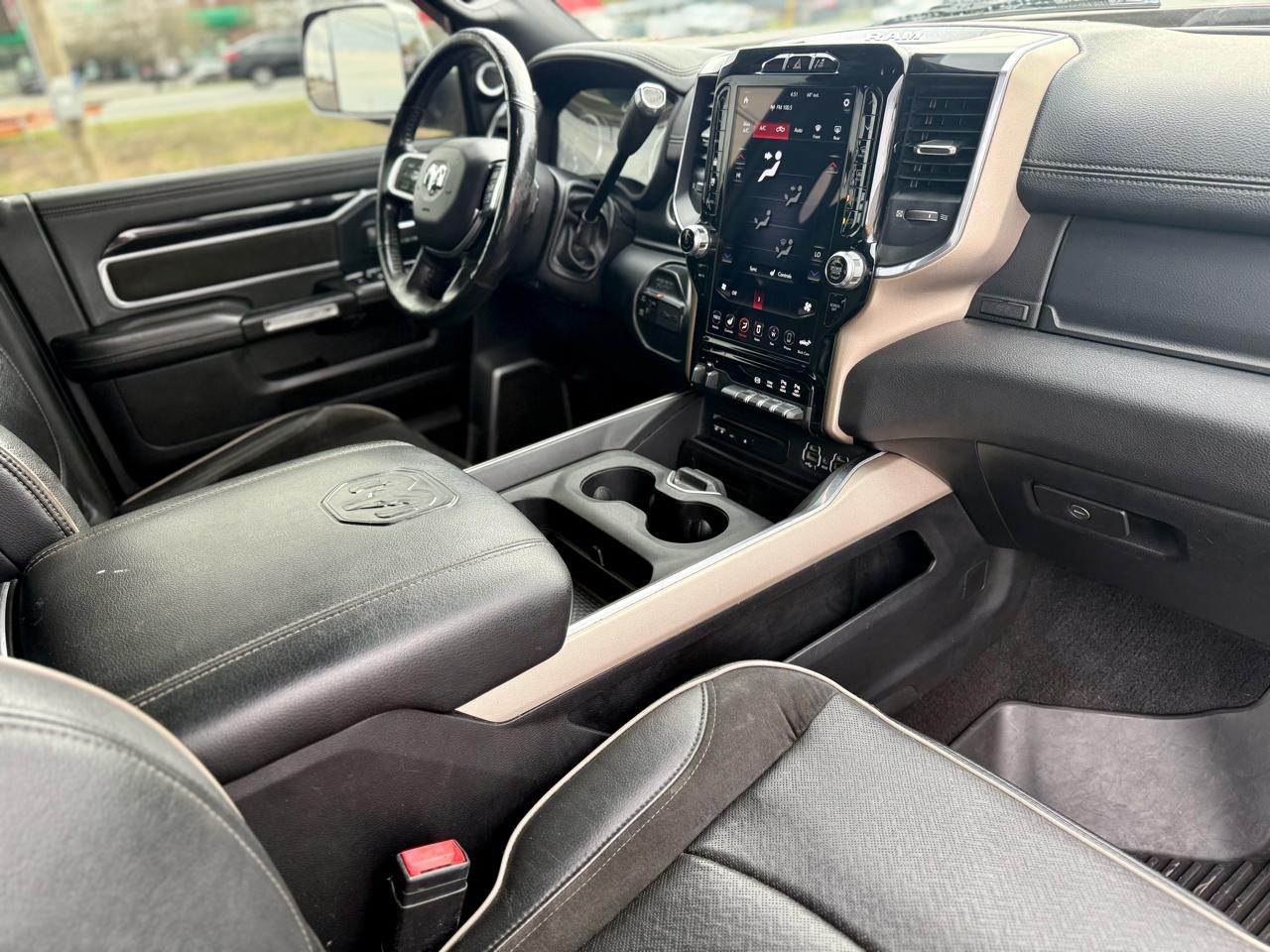 RAM 3500 Laramie Crew Cab SWB 4WD 2019