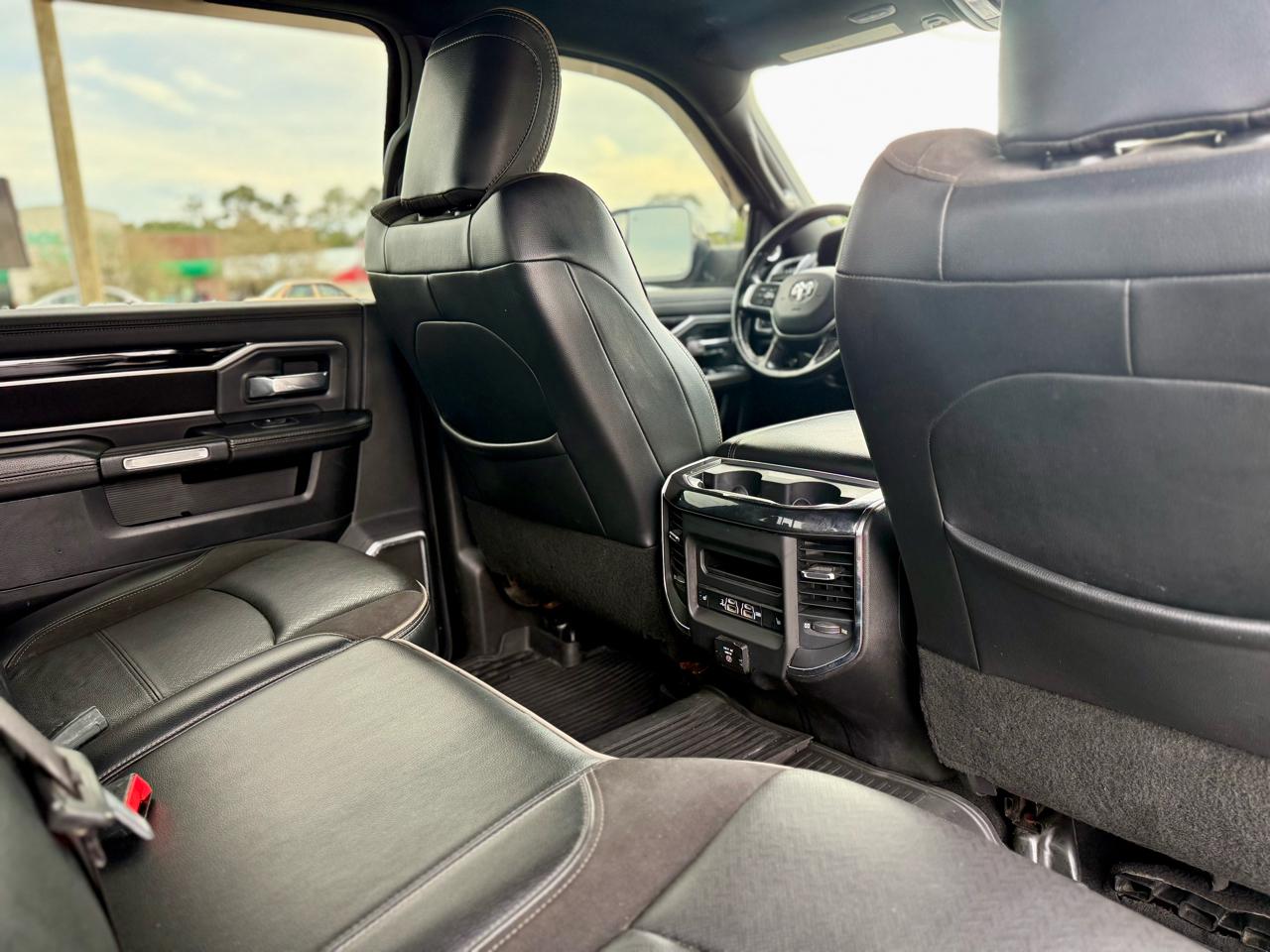 RAM 3500 Laramie Crew Cab SWB 4WD 2019