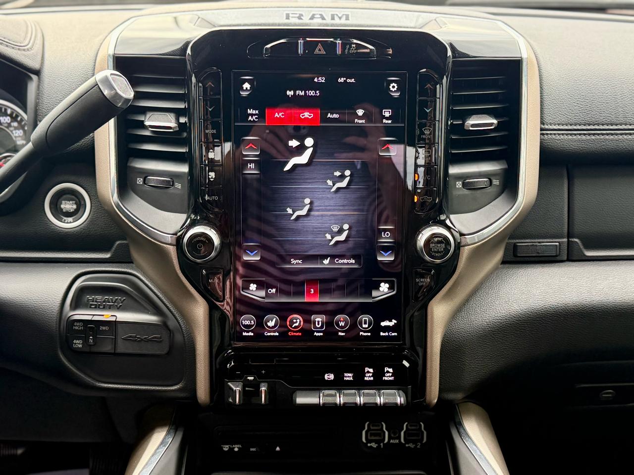 RAM 3500 Laramie Crew Cab SWB 4WD 2019