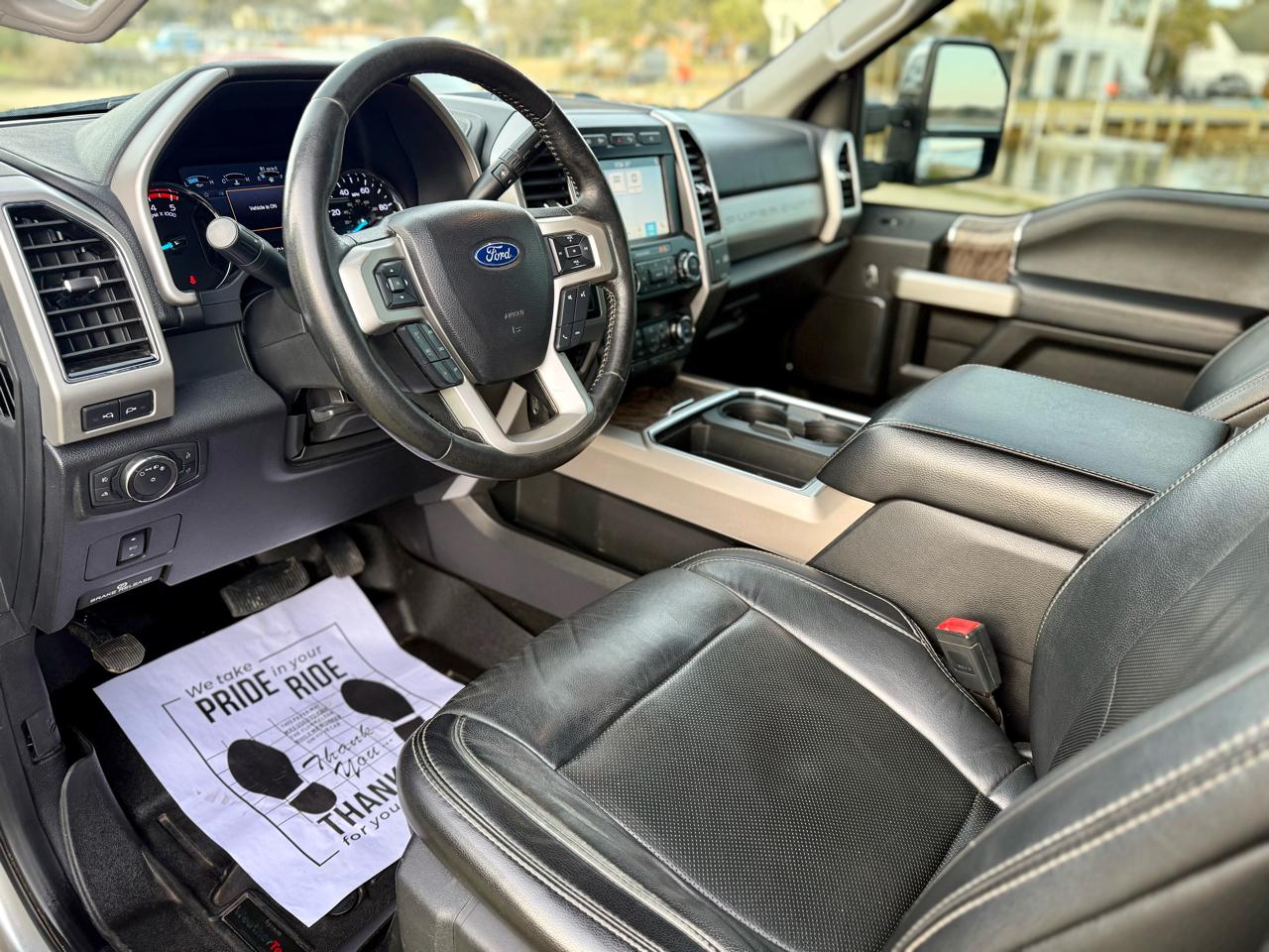 Ford F-250 SD Lariat Crew Cab 4WD 2019