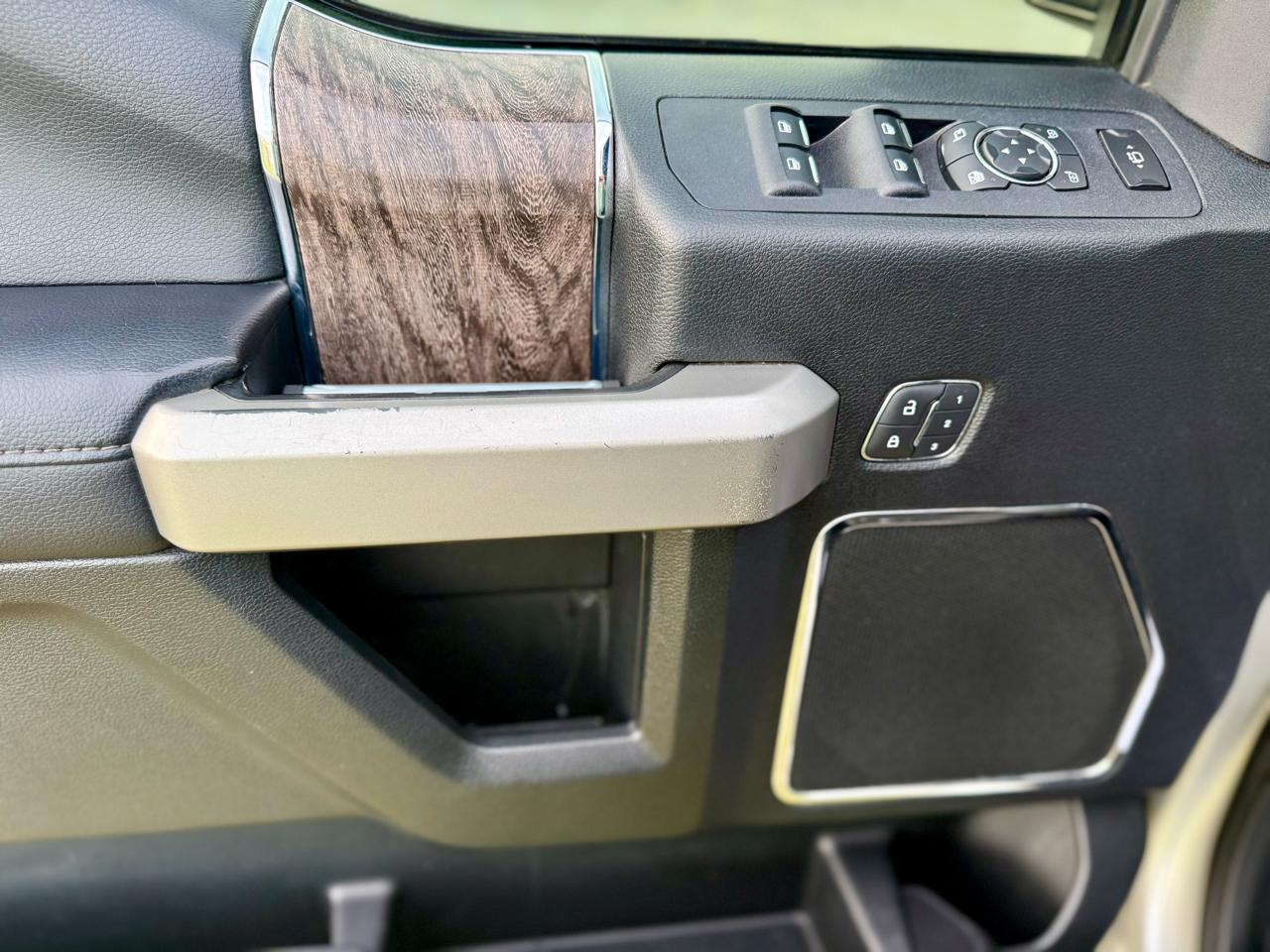 Ford F-250 SD Lariat Crew Cab 4WD 2019