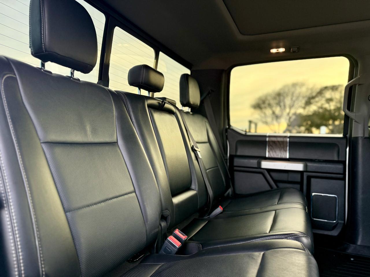 Ford F-250 SD Lariat Crew Cab 4WD 2019