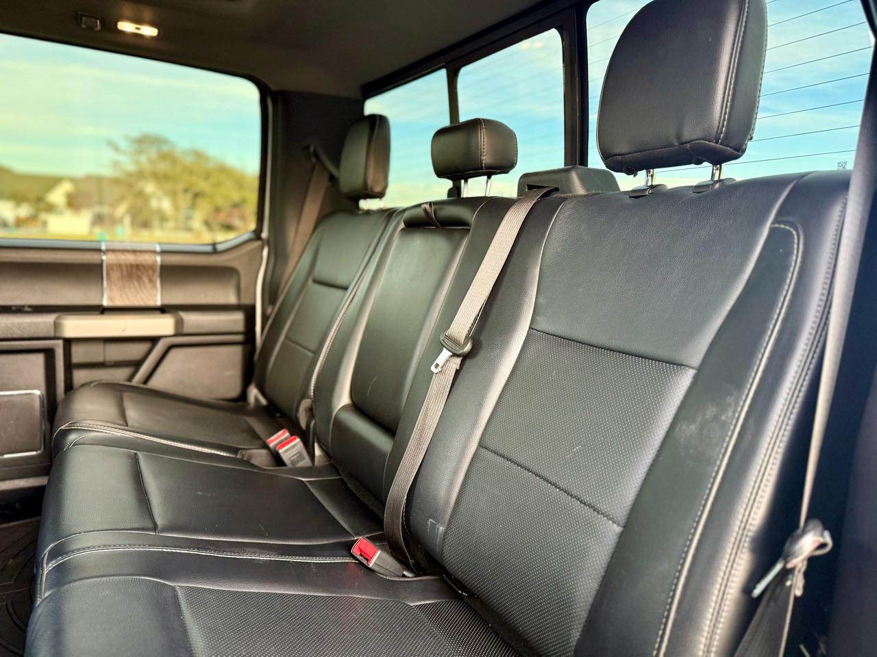 Ford F-250 SD Lariat Crew Cab 4WD 2019