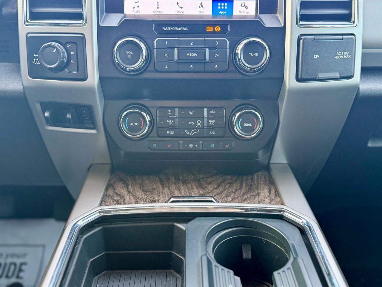 Ford F-250 SD Lariat Crew Cab 4WD 2019