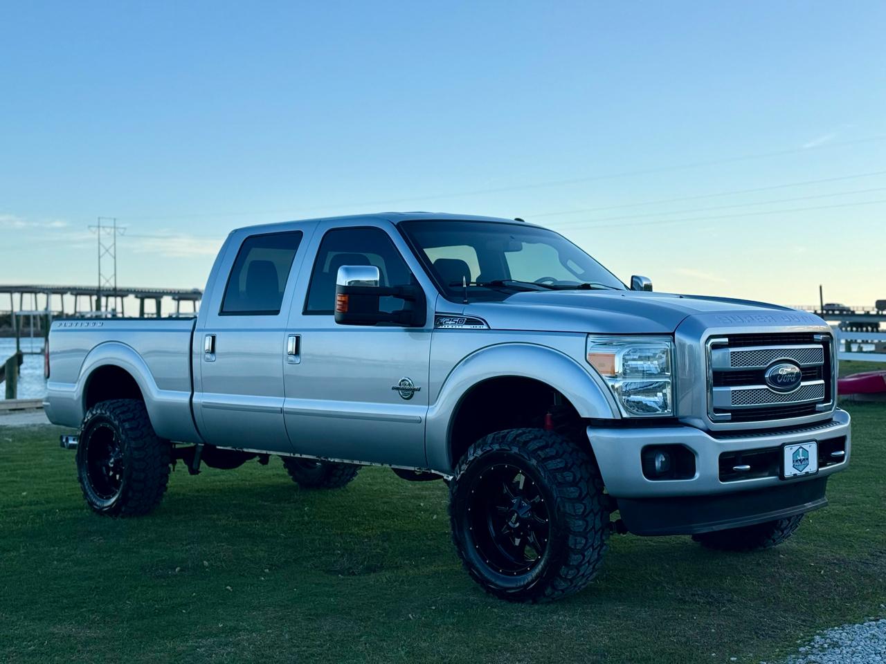 Ford F-250 SD Platinum Crew Cab 4WD 2016