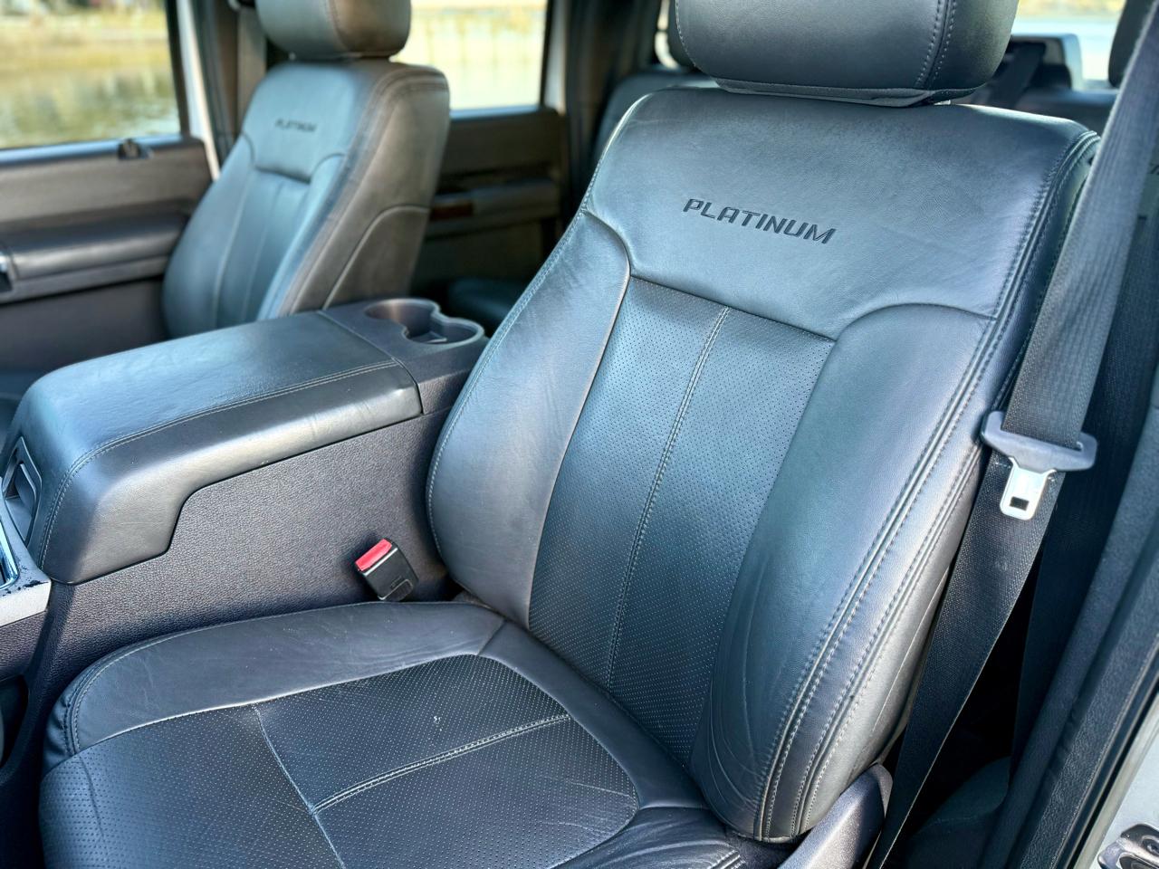 Ford F-250 SD Platinum Crew Cab 4WD 2016