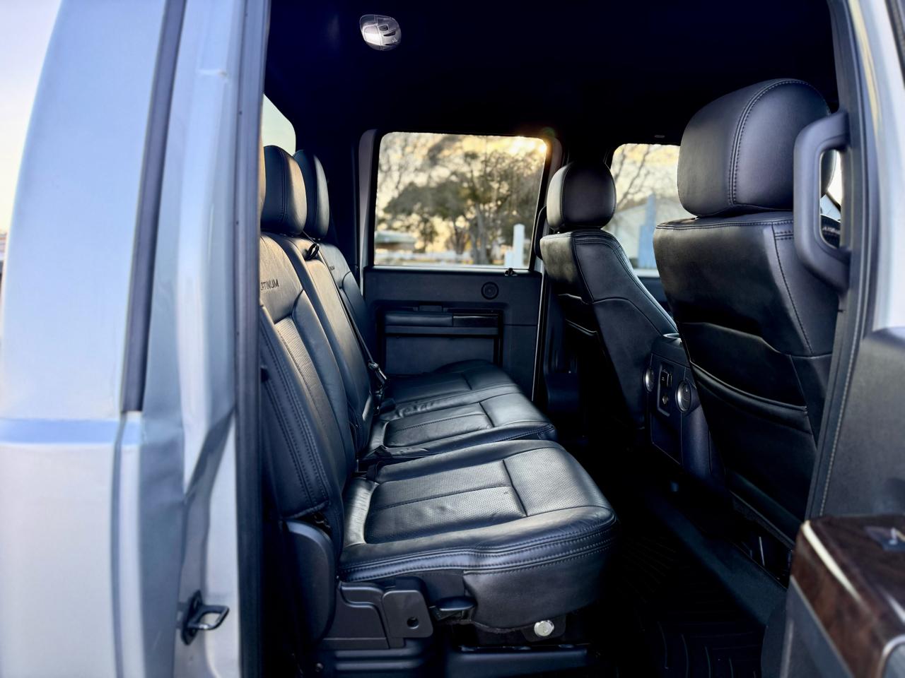 Ford F-250 SD Platinum Crew Cab 4WD 2016