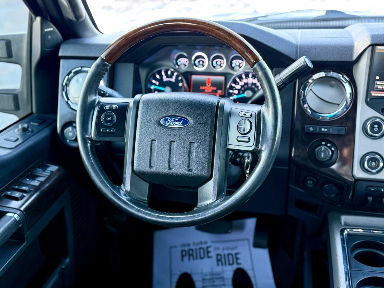 Ford F-250 SD Platinum Crew Cab 4WD 2016