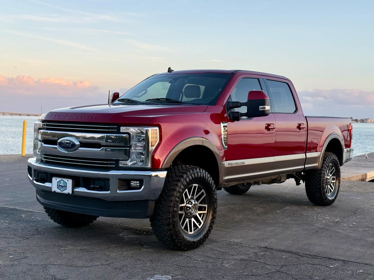 Ford F-250 SD Lariat Crew Cab 4WD 2019