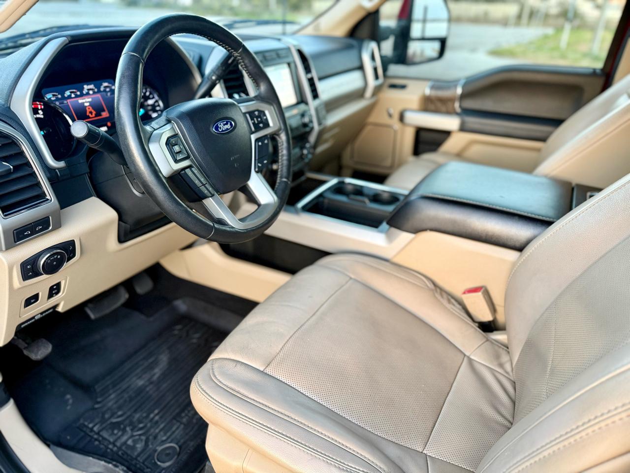 Ford F-250 SD Lariat Crew Cab 4WD 2019