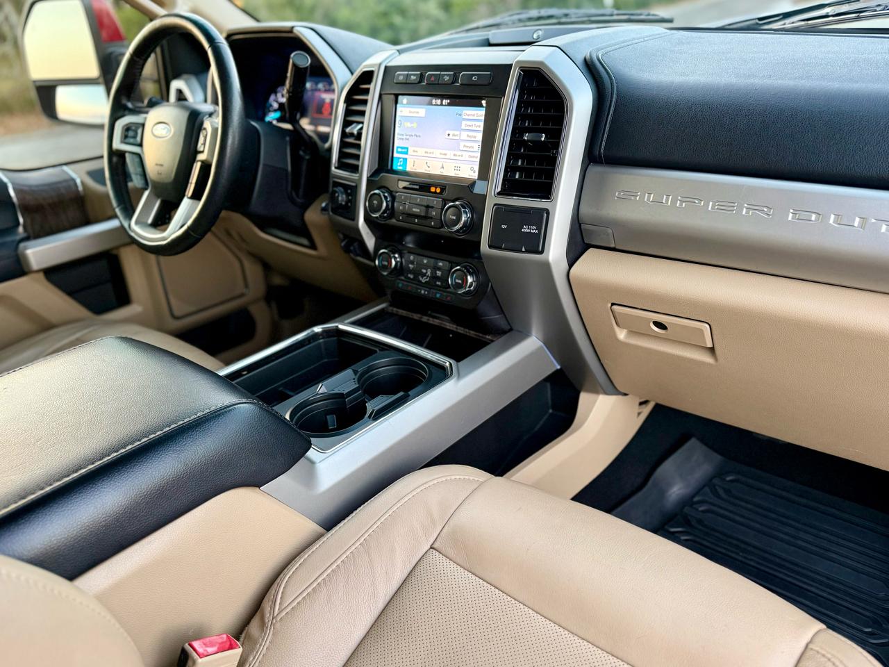 Ford F-250 SD Lariat Crew Cab 4WD 2019
