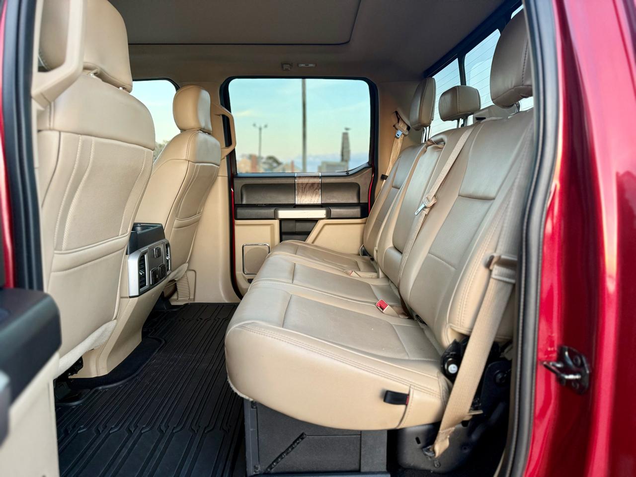 Ford F-250 SD Lariat Crew Cab 4WD 2019