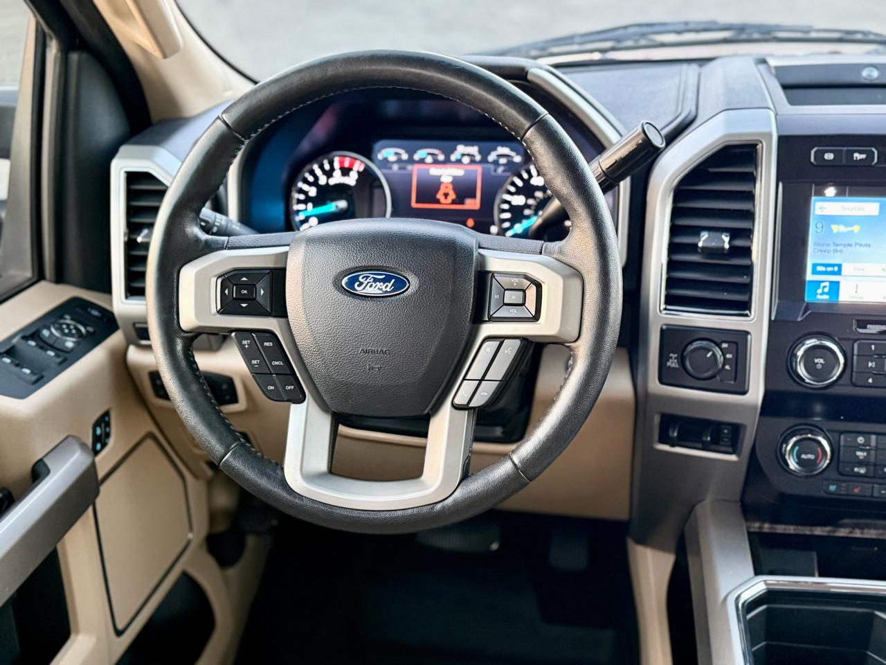 Ford F-250 SD Lariat Crew Cab 4WD 2019