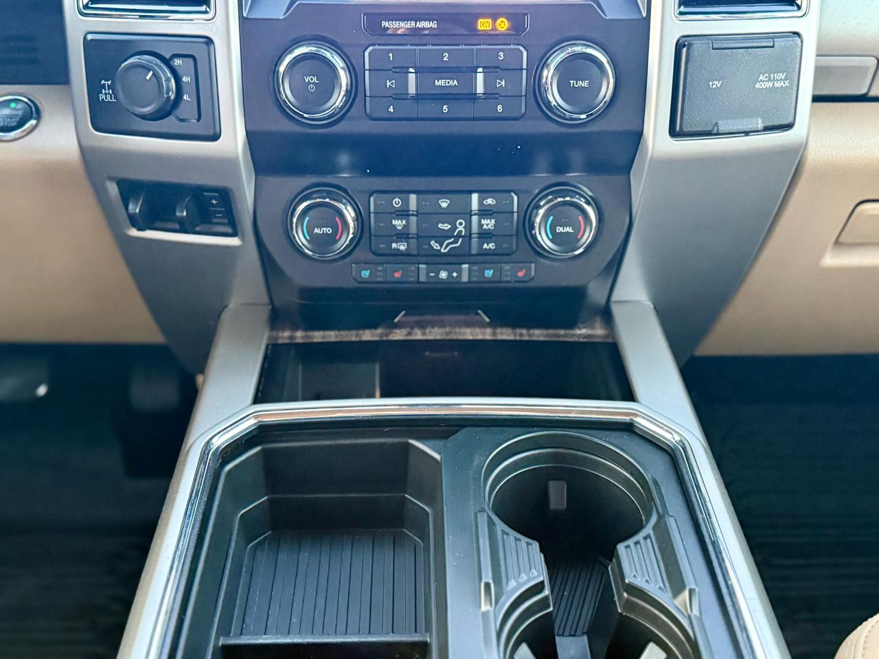 Ford F-250 SD Lariat Crew Cab 4WD 2019