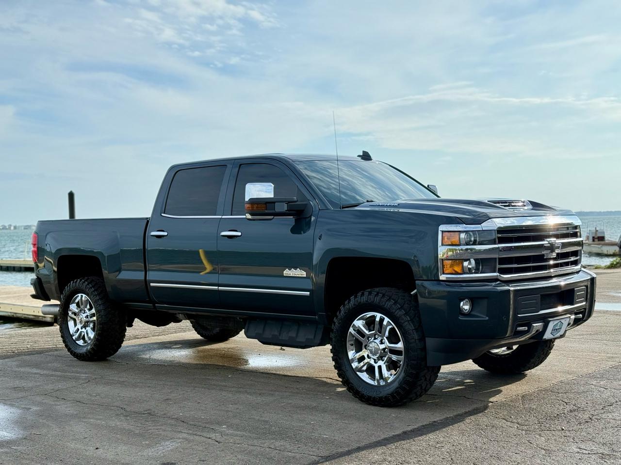 Chevrolet Silverado 2500HD High Country Crew Cab Short Box 4WD 2019