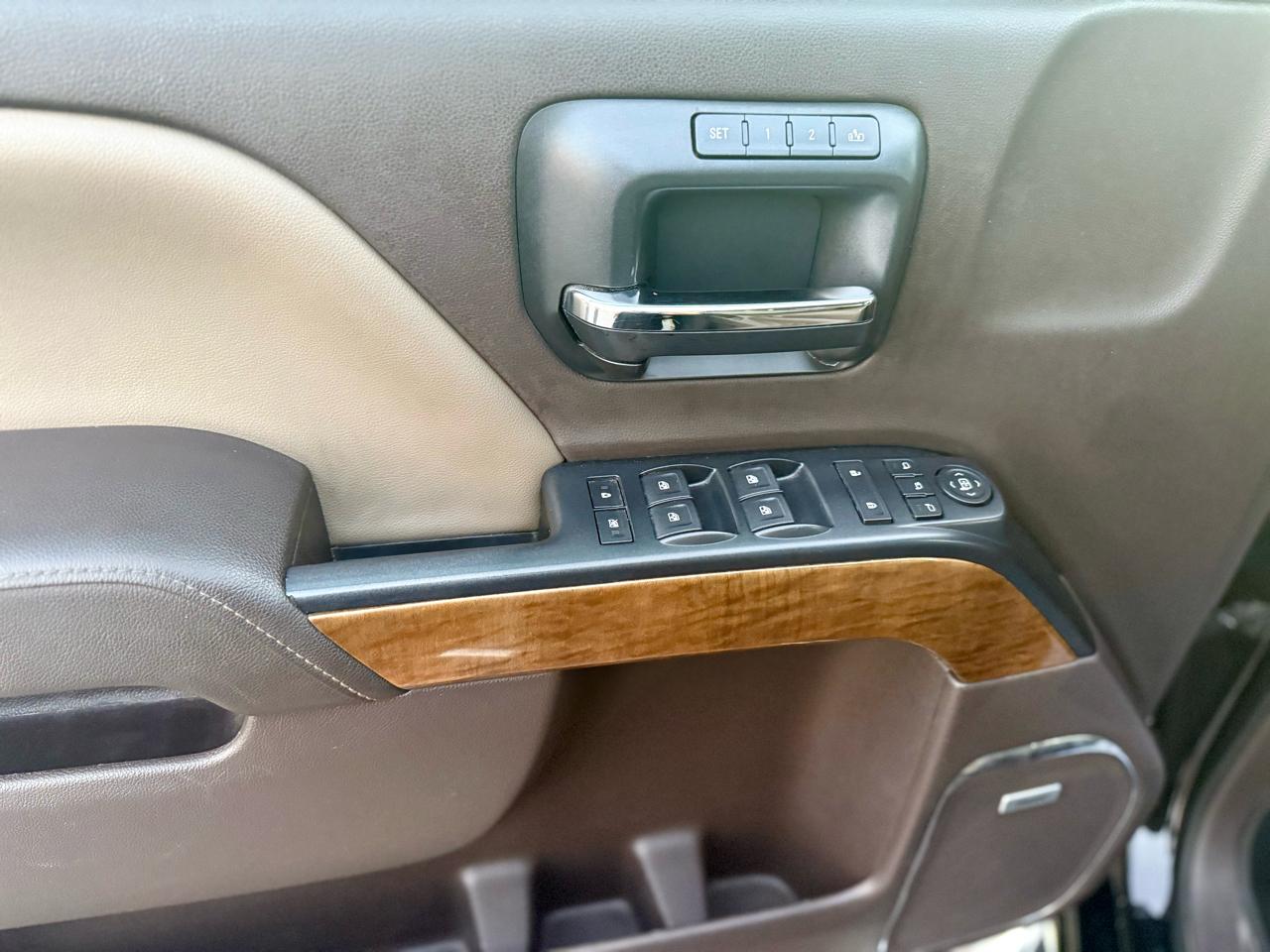 Chevrolet Silverado 1500 LTZ Crew Cab 4WD 2015