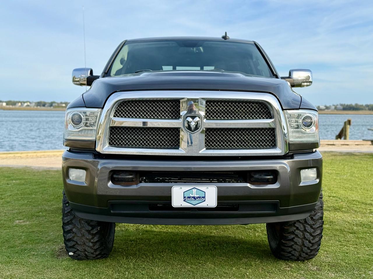 RAM 2500 Longhorn Mega Cab SWB 4WD 2014