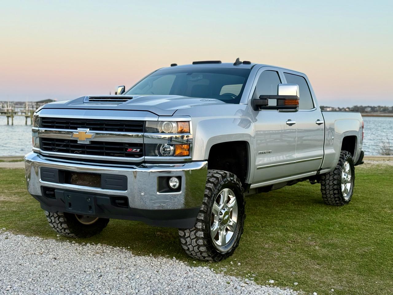 Chevrolet Silverado 2500HD LTZ Crew Cab Short Box 4WD 2017